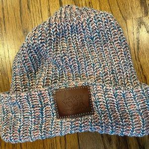 Love Your Melon Women’s Beanie.